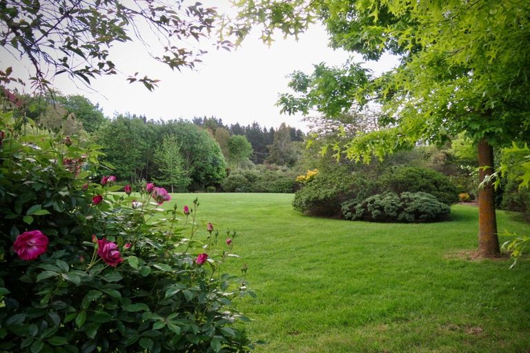 Photo of property in 178 Round Hill Road, Loburn, Rangiora, 7472