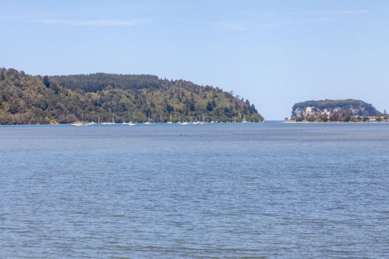 Photo of property in 6 Aileen Place, Whangamata, 3691