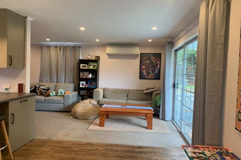 Photo of property in 1/6 Waterloo Place, Westown, New Plymouth, 4310