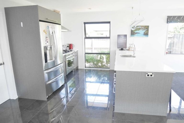 Photo of property in 9 Gosling Crescent, Halswell, Christchurch, 8025