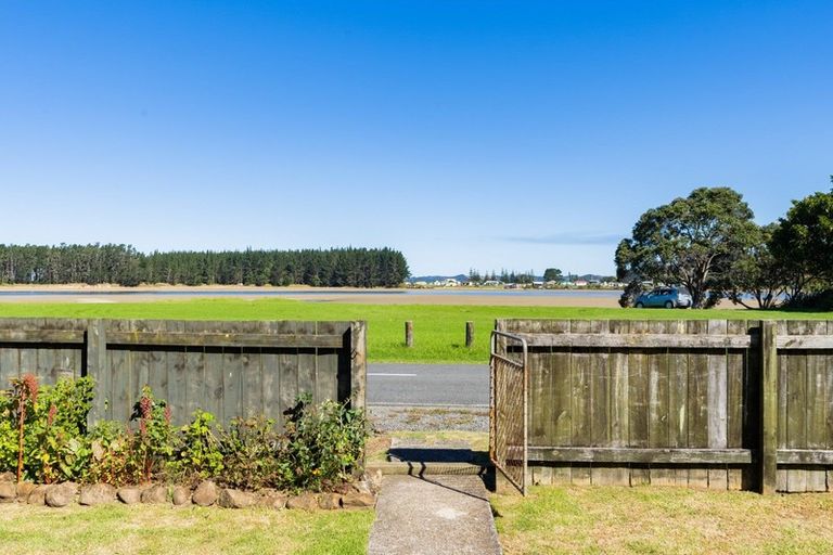 Photo of property in 2179 Whananaki North Road, Whananaki, Hikurangi, 0181