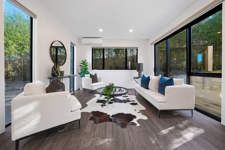 Photo of property in 2a Marina Road, Torbay, Auckland, 0630