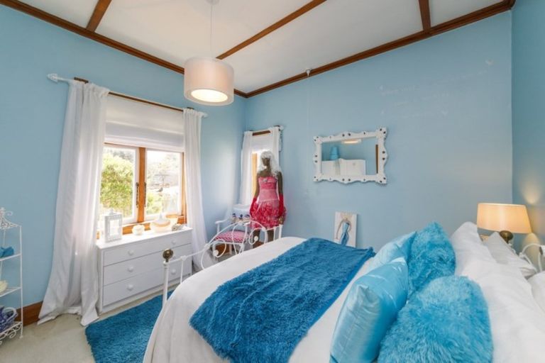 Photo of property in 14 Hunia Street, Marton, 4710