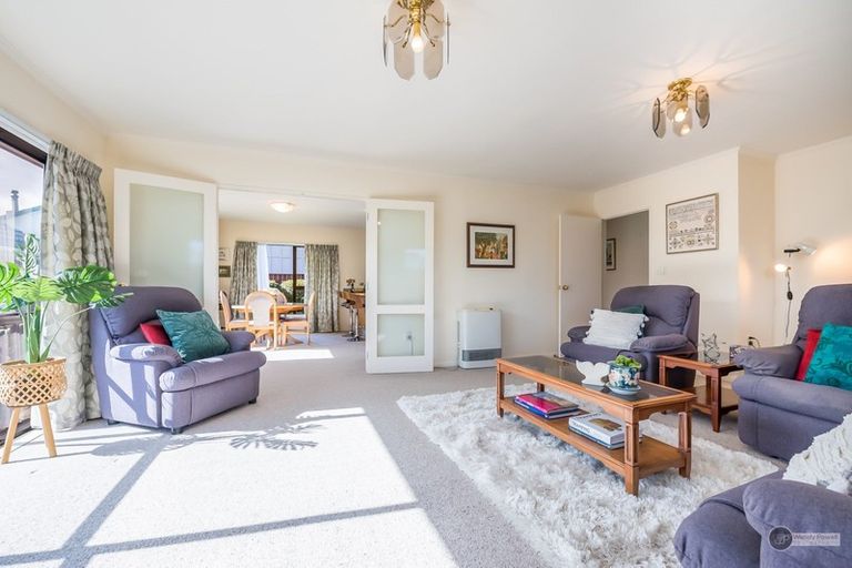 Photo of property in 15a Collingwood Street, Waterloo, Lower Hutt, 5011