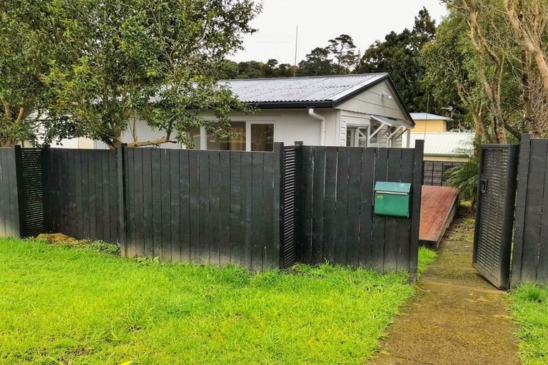 Photo of property in 1/48 Woodside Road, Massey, Auckland, 0614