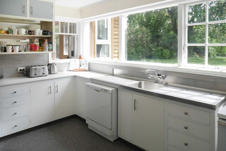 Photo of property in 279 Centaurus Road, Hillsborough, Christchurch, 8022