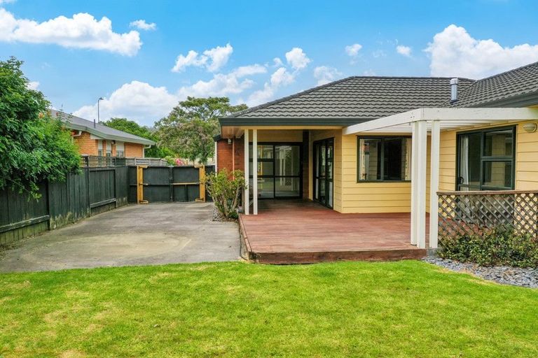 Photo of property in 7 Edgewater Grove, Whakatane, 3120