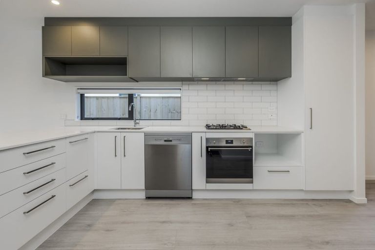 Photo of property in 64 Nganui Avenue, Takanini, Auckland, 2112