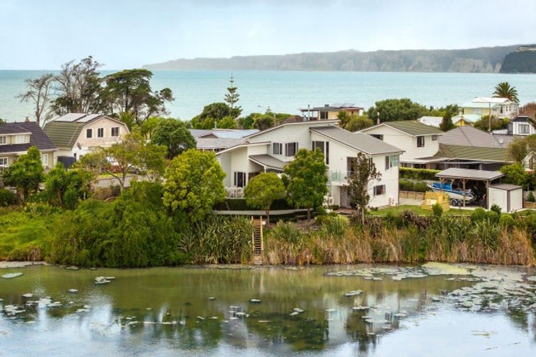 Photo of property in 17 Collison Terrace, Haumoana, 4102