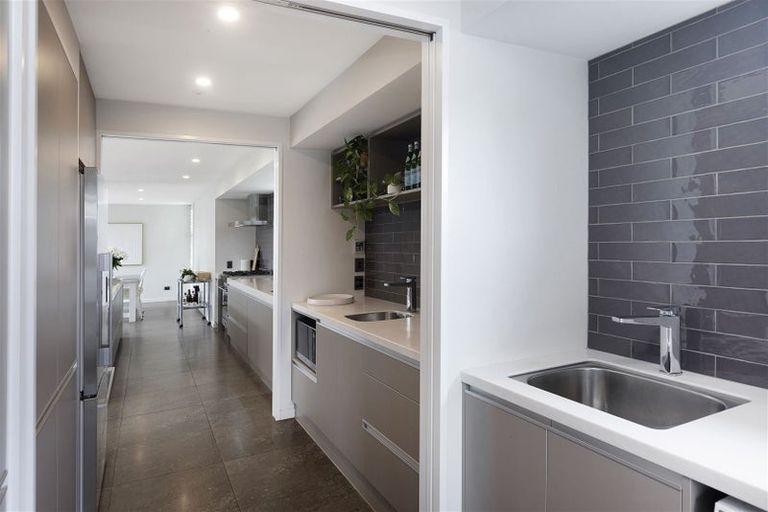 Photo of property in 176 Idris Road, Strowan, Christchurch, 8052