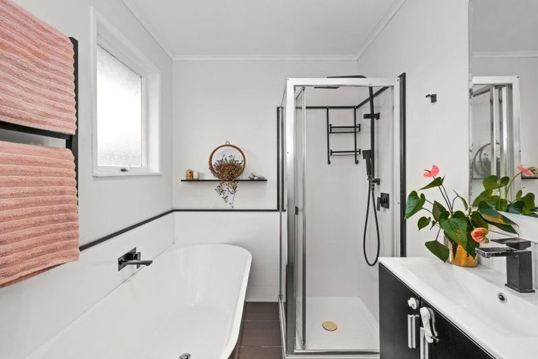 Photo of property in 30 Upham Street, Havelock North, 4130