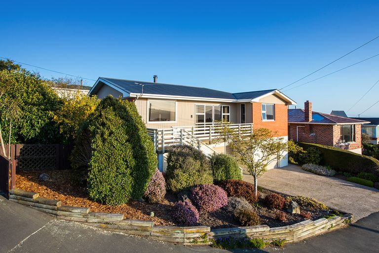 Photo of property in 2 Mckerrow Street, Shiel Hill, Dunedin, 9013