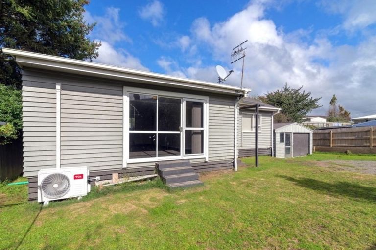 Photo of property in 5a Peter Place, Mangakakahi, Rotorua, 3015