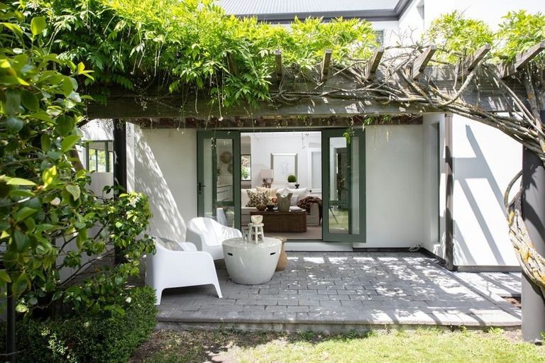 Photo of property in 4 Enticott Place, Huntsbury, Christchurch, 8022