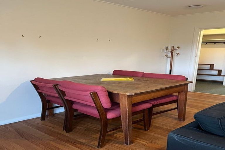 Photo of property in 28 Warwick Street, Wilton, Wellington, 6012