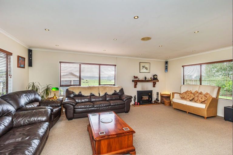 Photo of property in 236 Oturoa Road, Poroutawhao, Levin, 5572