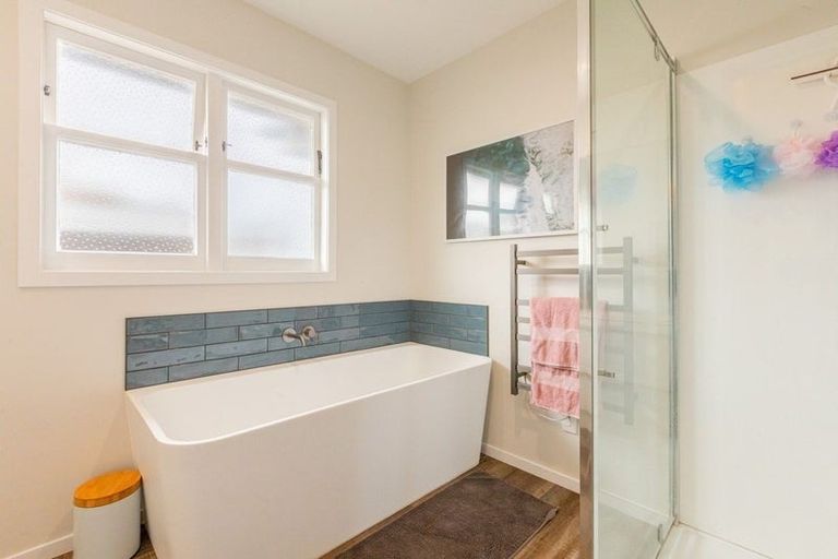 Photo of property in 33 Porangahau Road, Waipukurau, 4200