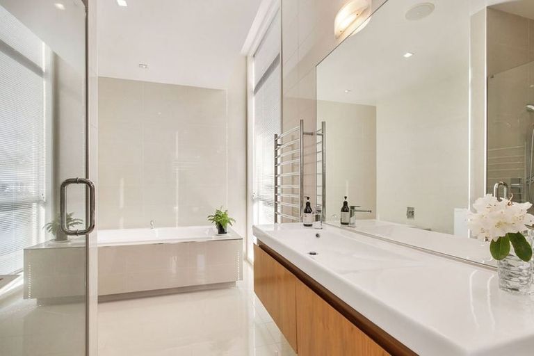 Photo of property in 8 Royds Street, Fendalton, Christchurch, 8014