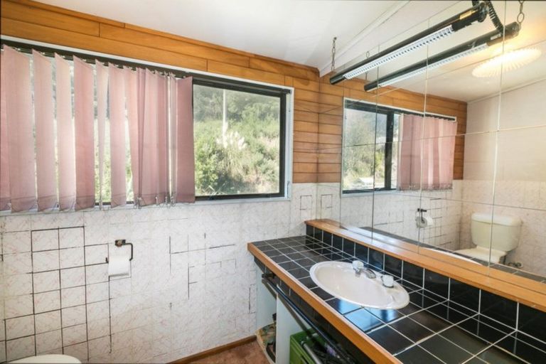 Photo of property in 23 Japonica Crescent, Ranui, Porirua, 5024