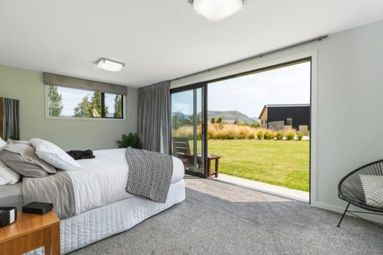 Photo of property in 42 Mckellar Drive, Jacks Point, Queenstown, 9371