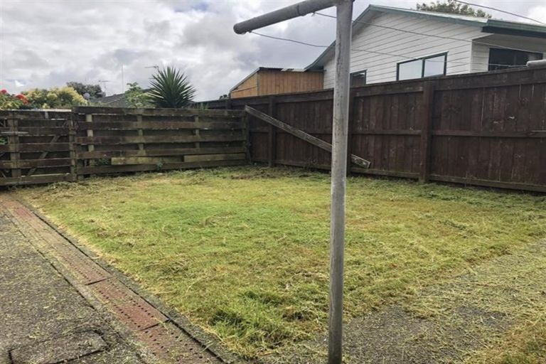 Photo of property in 52 Matai Street, Waiuku, 2123