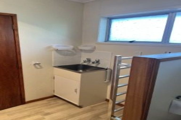 Photo of property in 35 Hooker Avenue, Chedworth, Hamilton, 3210