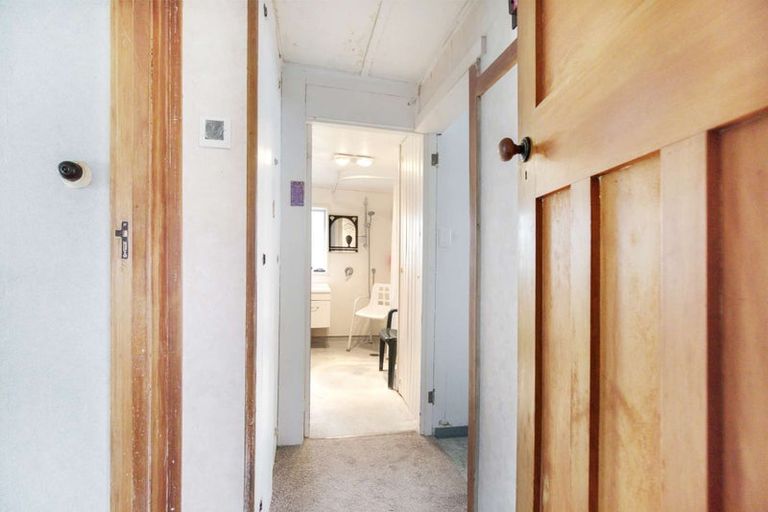 Photo of property in 94 Cornfoot Street, Castlecliff, Whanganui, 4501