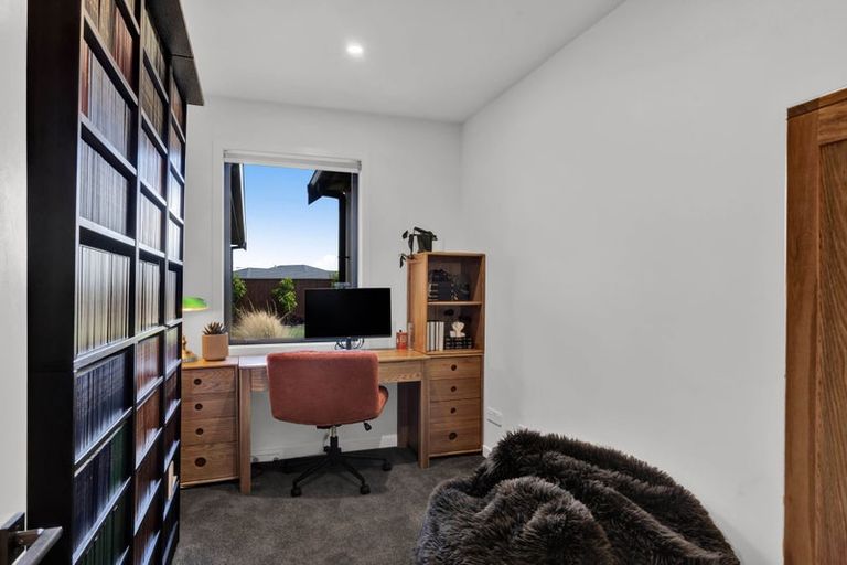 Photo of property in 25 County Drive, Hawera, 4610