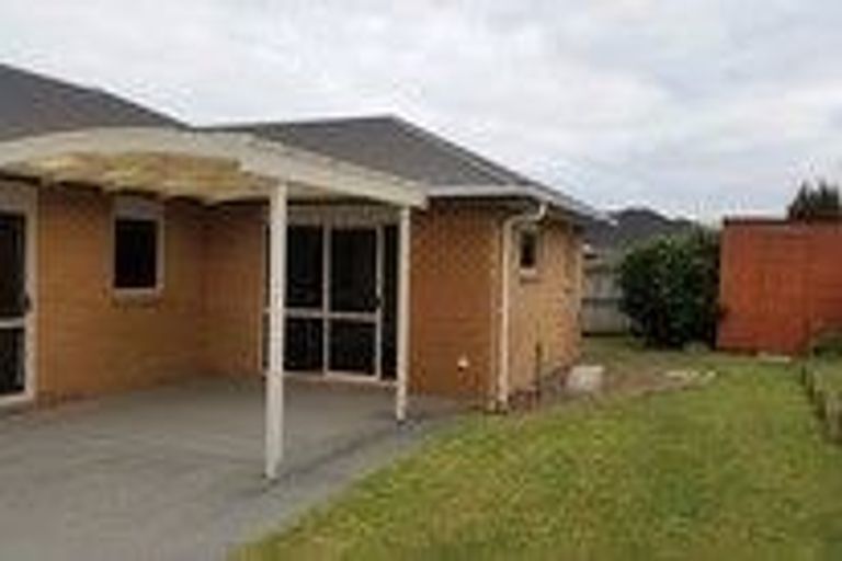 Photo of property in 51 Pyle Road West, One Tree Point, 0118