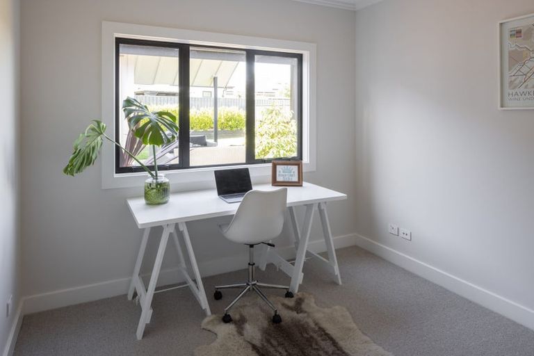 Photo of property in 23 Rich Rise, Havelock North, 4130