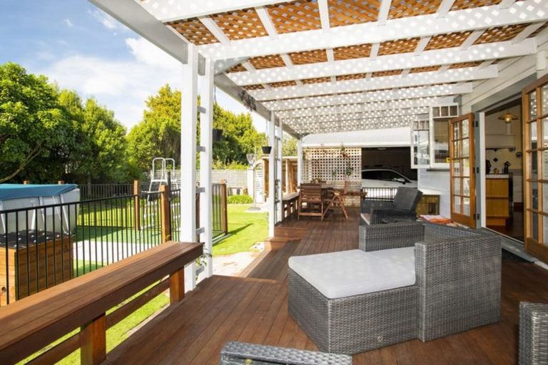 Photo of property in 81 Stout Street, Whataupoko, Gisborne, 4010