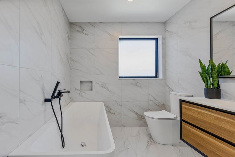 Photo of property in 26 Sari Place, Massey, Auckland, 0614