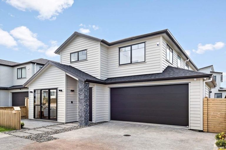 Photo of property in 18 Nils Andersen Road, Whenuapai, Auckland, 0618