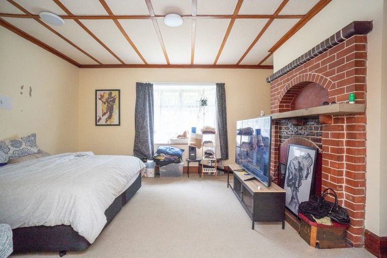 Photo of property in 19 South Street, West End, Palmerston North, 4410