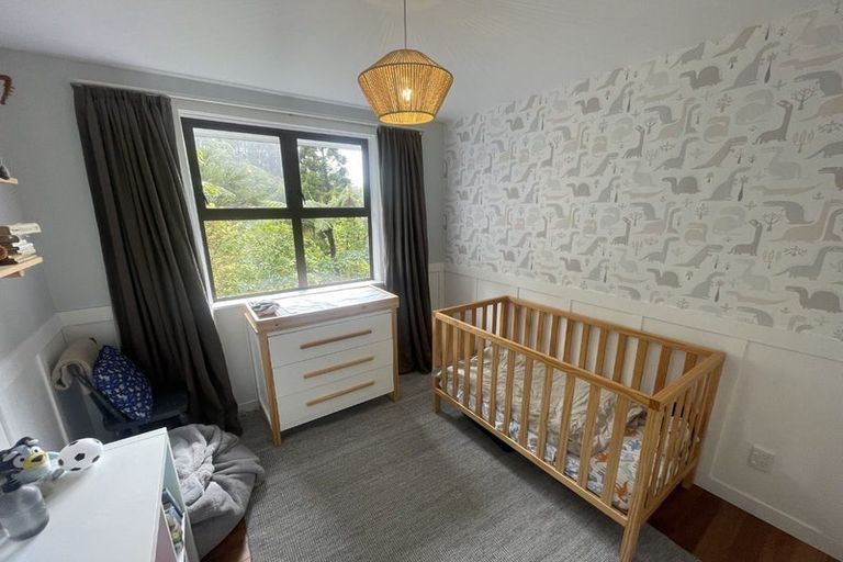 Photo of property in 155 Pinehaven Road, Pinehaven, Upper Hutt, 5019