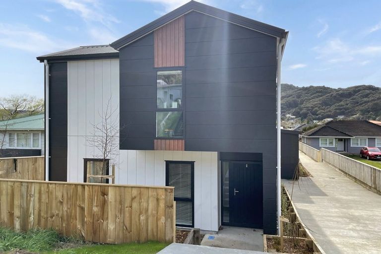 Photo of property in 9 Main Road, Wainuiomata, Lower Hutt, 5014