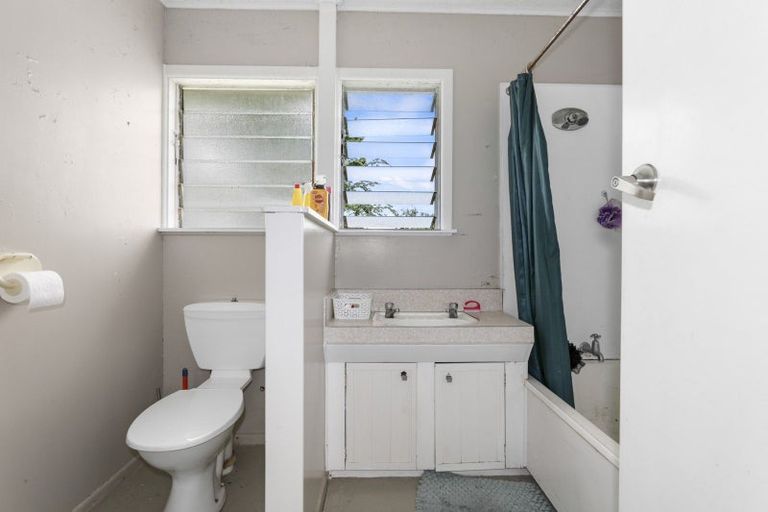 Photo of property in 10 Fairview Road, Western Heights, Rotorua, 3015