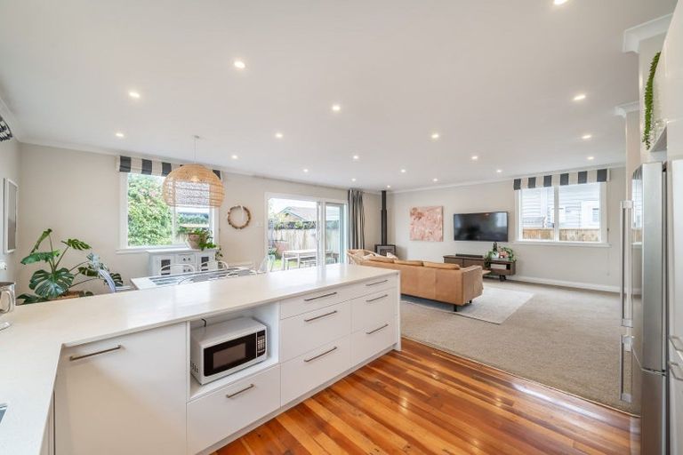 Photo of property in 12 Ava Street, Petone, Lower Hutt, 5012