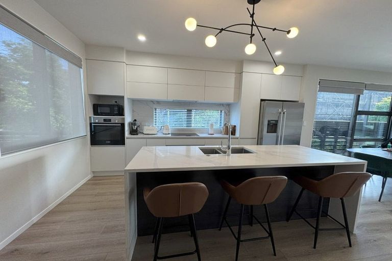 Photo of property in 40 Glidepath Road, Hobsonville, Auckland, 0616