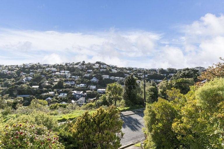 Photo of property in 26 Voltaire Street, Karori, Wellington, 6012