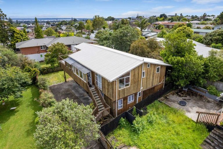 Photo of property in 1/31 Savoy Road, Glen Eden, Auckland, 0602