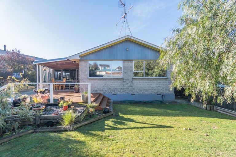 Photo of property in 6 Clyde Carr Crescent, Waimataitai, Timaru, 7910