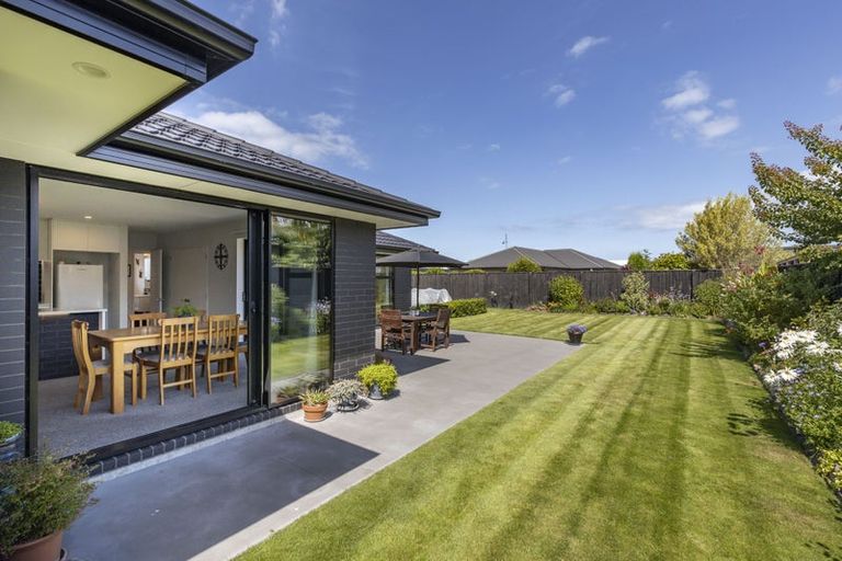 Photo of property in 14 Awarua Road, Pegasus, 7612