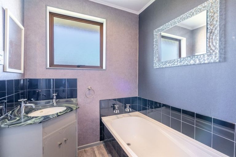 Photo of property in 25 Milford Street, Heidelberg, Invercargill, 9812