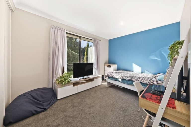 Photo of property in 29 Holbrook Way, Westmorland, Christchurch, 8025