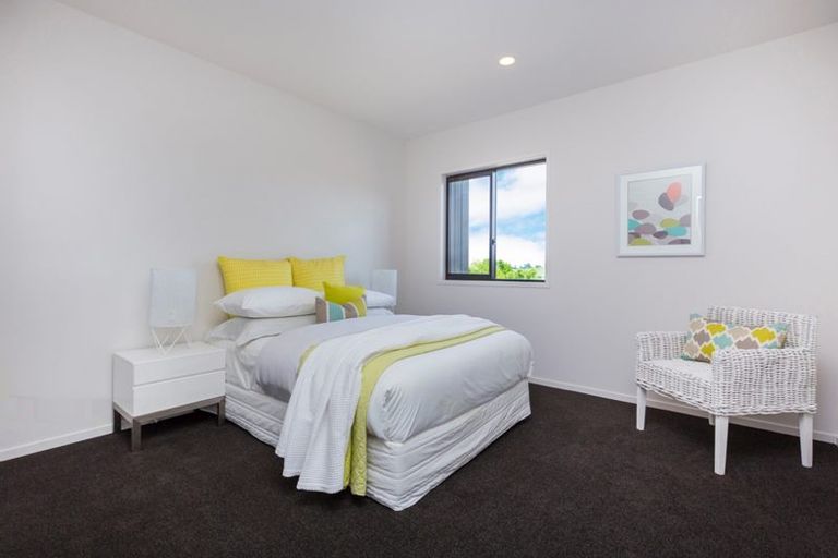 Photo of property in 35 Laly Haddon Place, Matakana, Warkworth, 0985