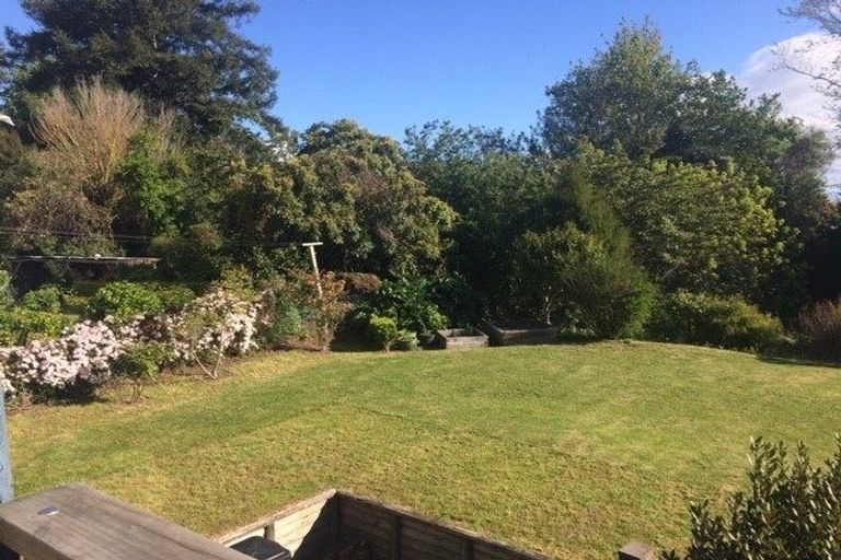Photo of property in 9 Norfolk Road, Waipahihi, Taupo, 3330