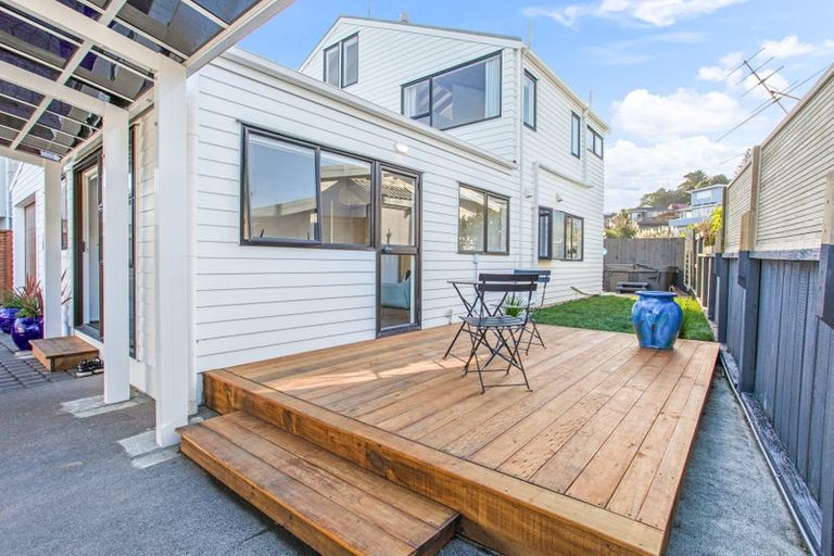 Photo of property in 42a Matakatia Parade, Matakatia, Whangaparaoa, 0930