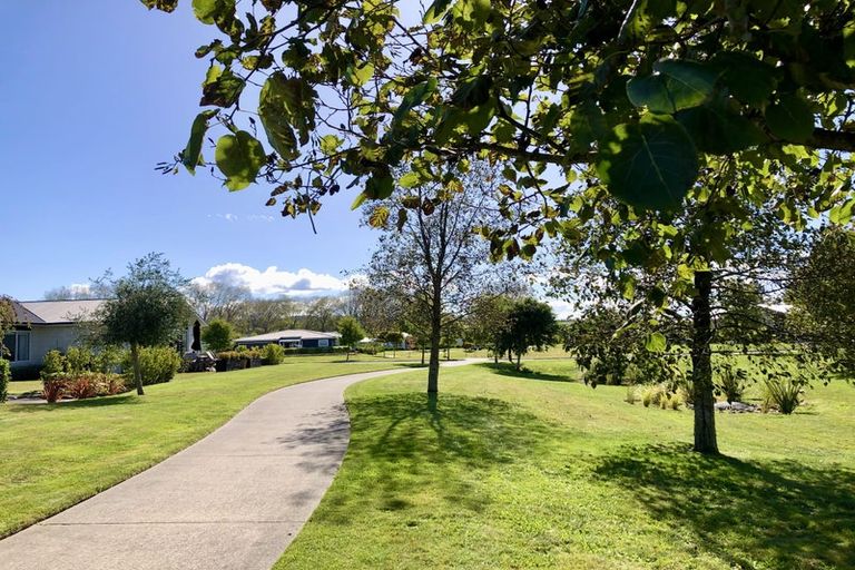 Photo of property in 14 Maison Way, Rangatira Park, Taupo, 3330