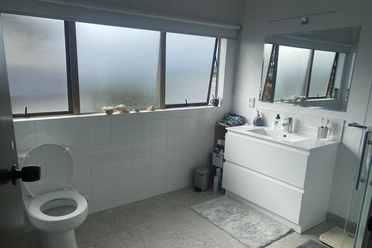 Photo of property in 1/63a Norwood Road, Bayswater, Auckland, 0622